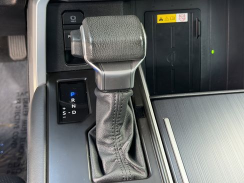Used 2023 Toyota Tundra Platinum image 27