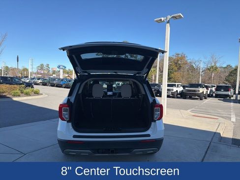 Used 2021 Ford Explorer XLT w/ Equipment Group 202A image 7