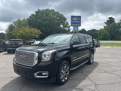 Used 2016 GMC Yukon XL Denali w/ Open Road Package RWD image 2
