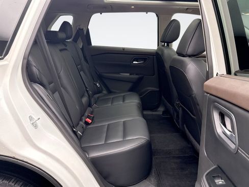 Used 2023 Nissan Rogue SL w/ SL Premium Package AWD/4WD image 19