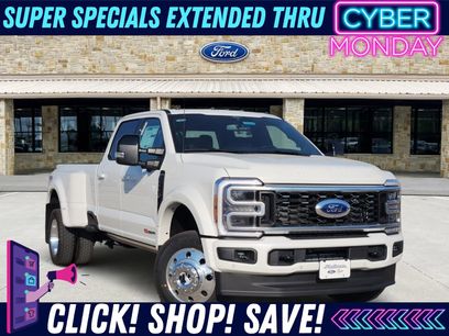 New 2026 Ford F450 Platinum w/ FX4 Off-Road Package