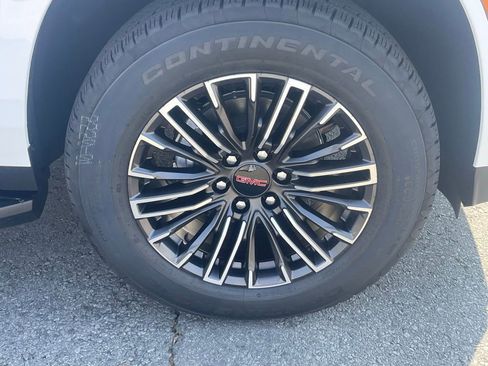 Used 2025 Chevrolet Silverado 2500 LTZ w/ LTZ Convenience Package image 32