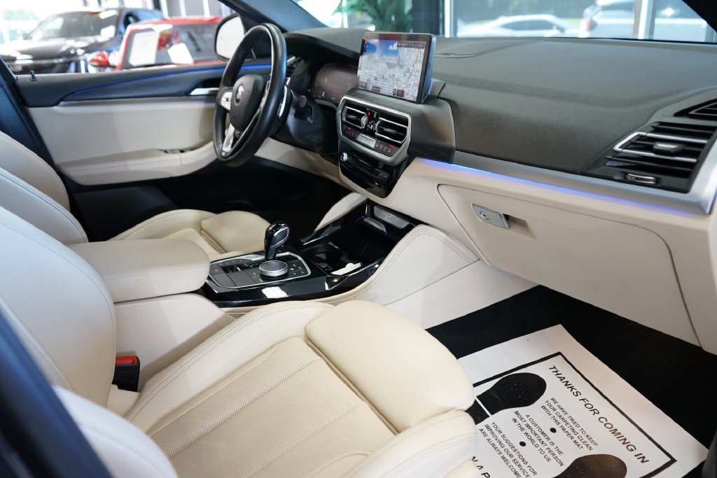 Used 2022 BMW X4 xDrive30i w/ Parking Assistance Package AWD/4WD image 48