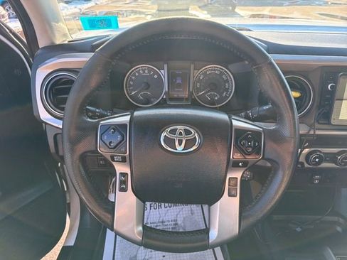Used 2018 Toyota Tacoma SR5 image 15