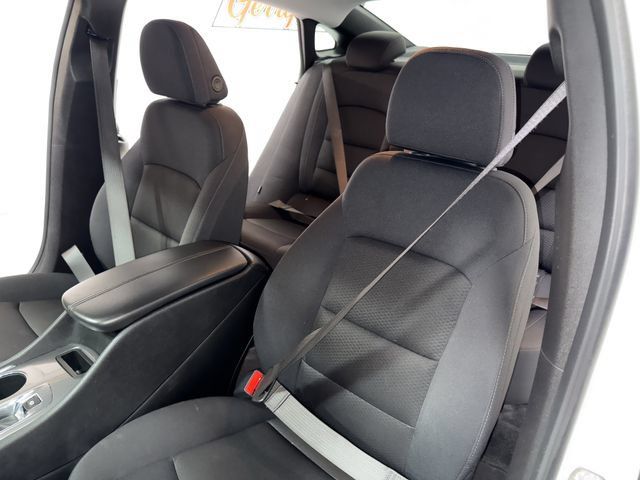 Used 2024 Chevrolet Malibu LT FWD image 11