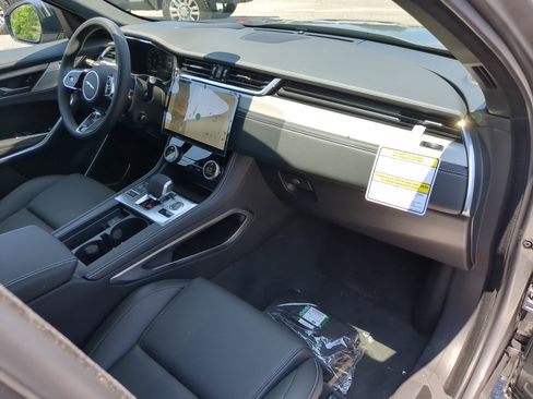 New 2026 Jaguar F-PACE R-Dynamic S image 13