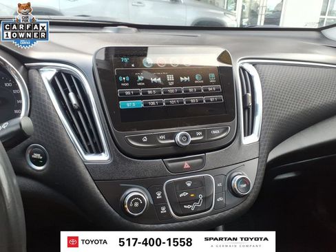 Used 2018 Chevrolet Malibu LT FWD image 21