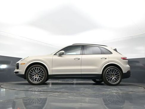 Used 2022 Porsche Cayenne Platinum Edition AWD/4WD image 25