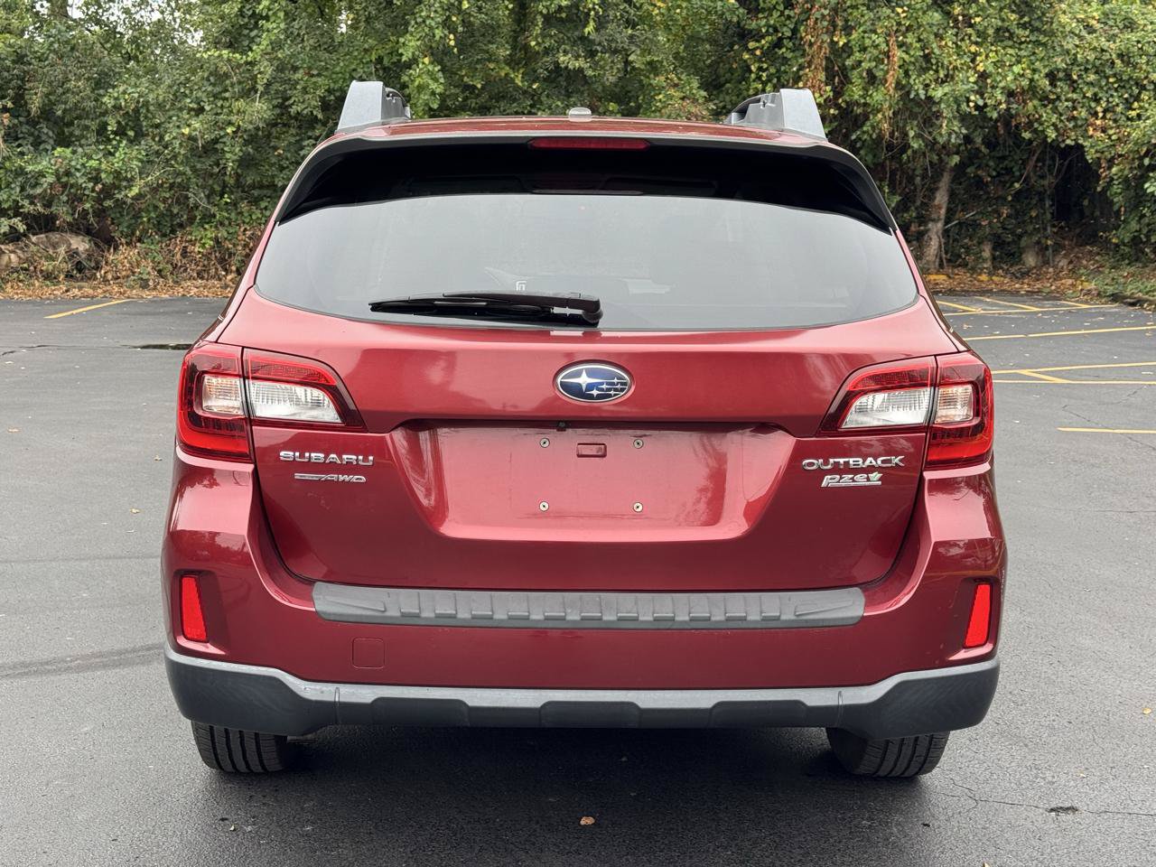 Used 2015 Subaru Outback 2.5i Premium AWD/4WD image 5