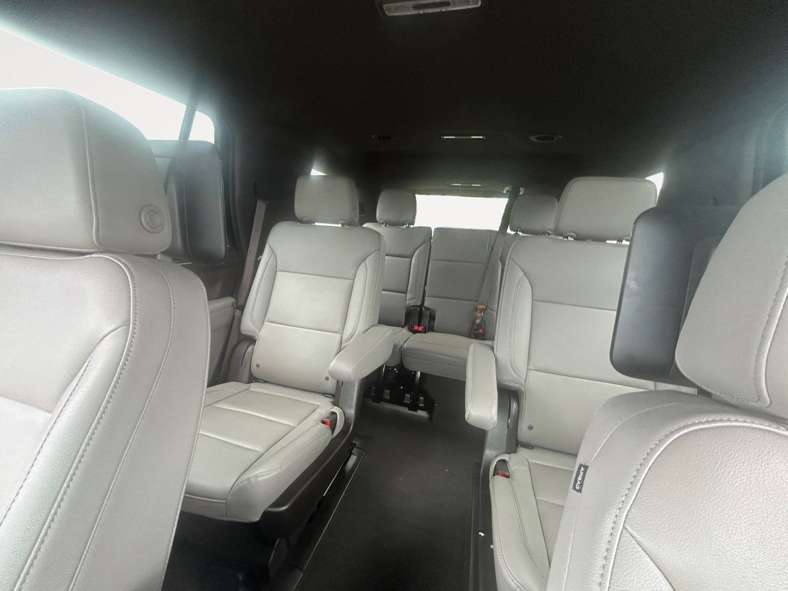 Used 2023 Chevrolet Tahoe LT w/ Luxury Package AWD/4WD image 13