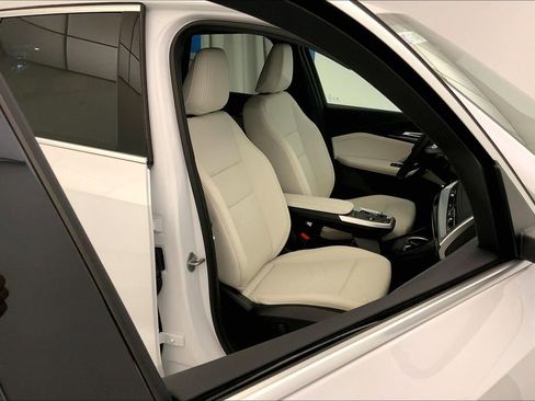 New 2026 BMW X1 xDrive28i w/ Convenience Package image 7