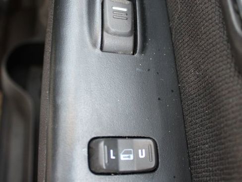 Used 2011 Chevrolet Colorado LT w/ Power Convenience Package RWD image 19