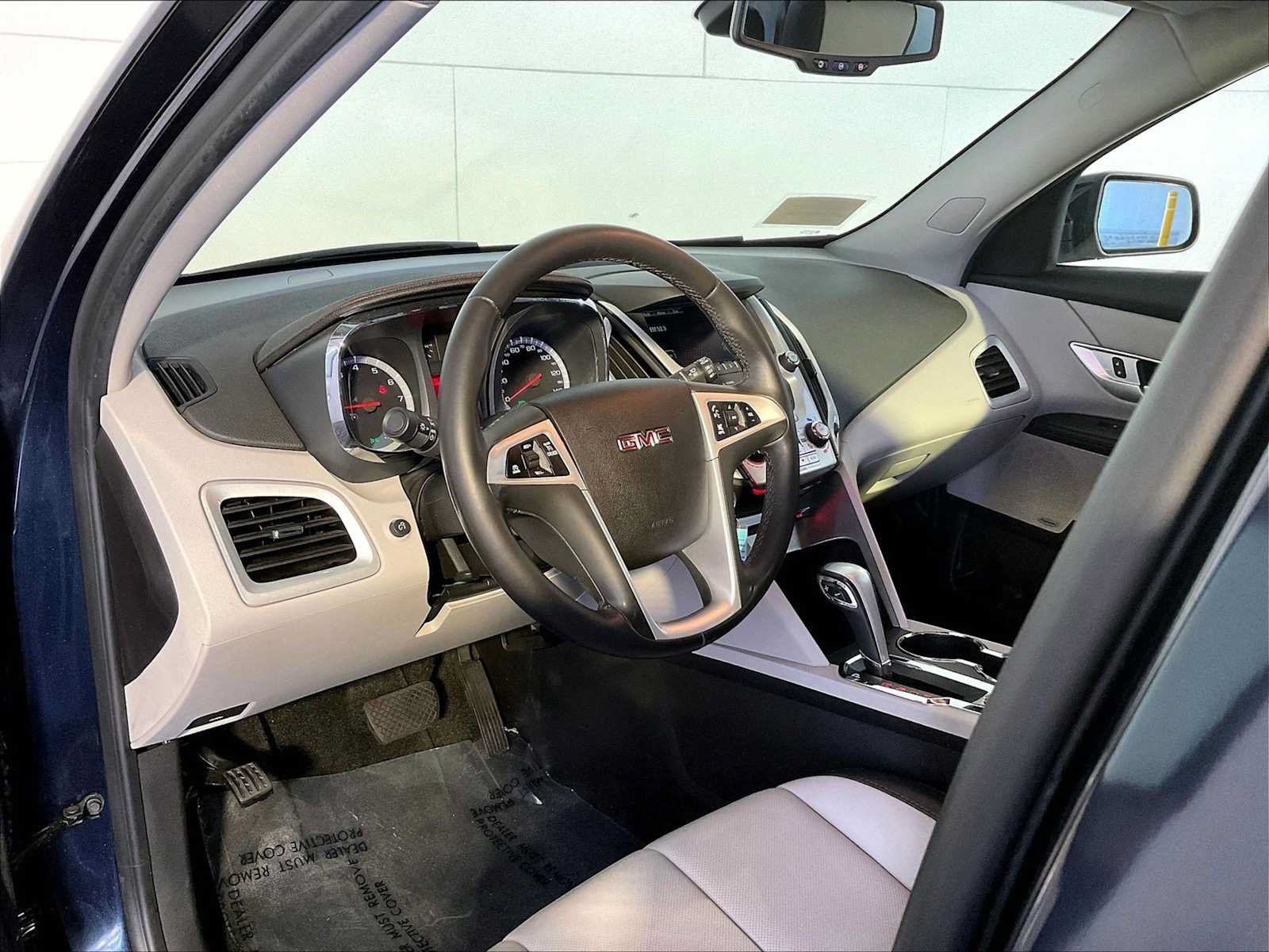 Used 2015 GMC Terrain SLT w/ Open Road Package FWD image 4