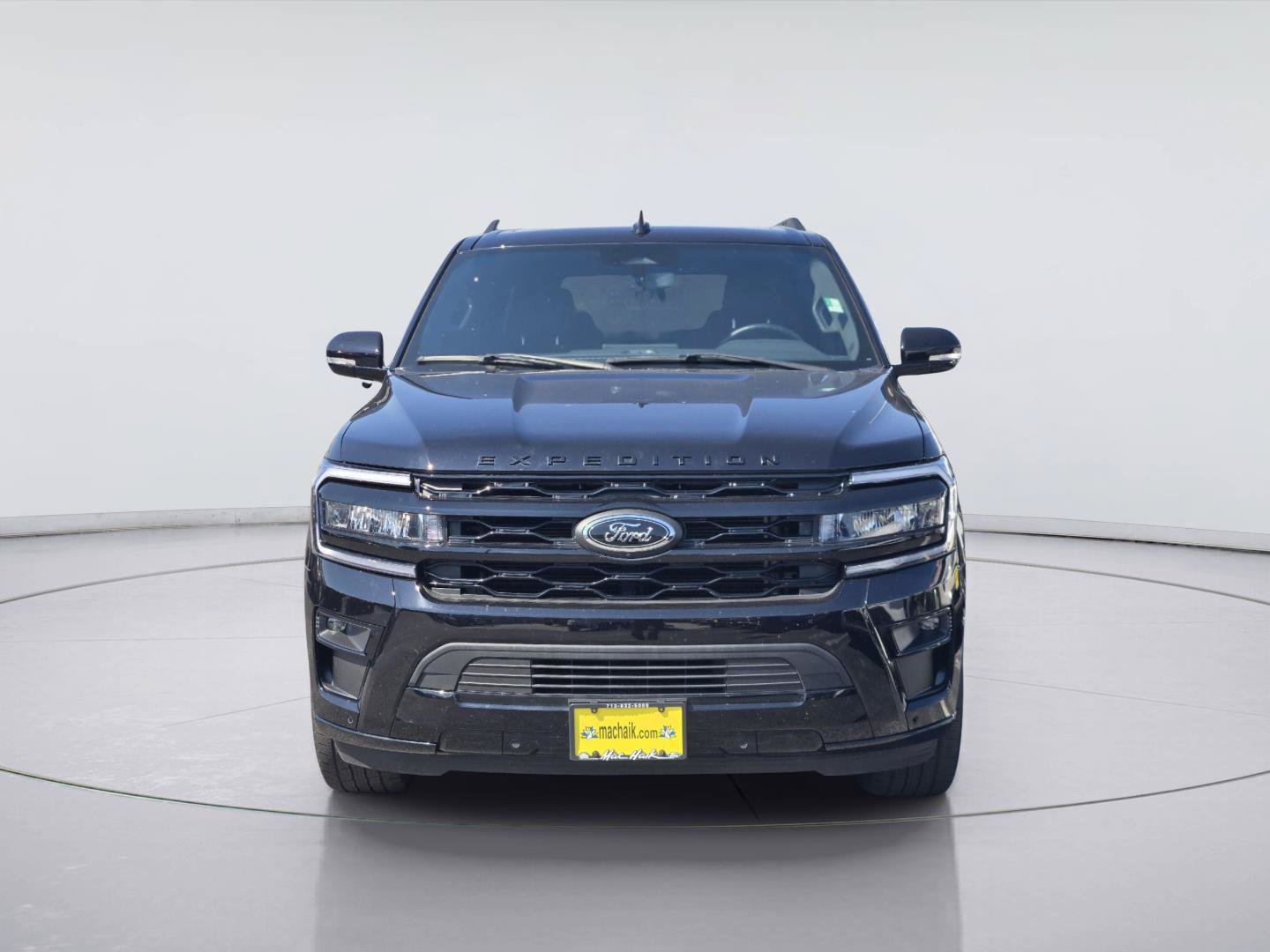 Used 2023 Ford Expedition Limited RWD image 2