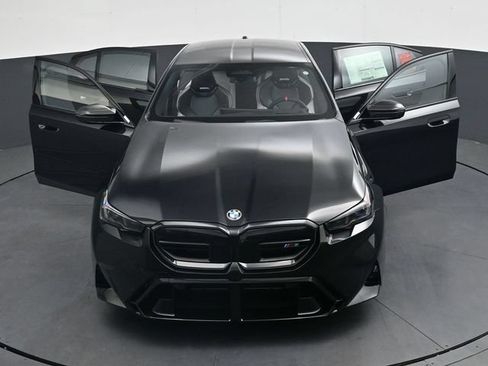 New 2027 BMW M5 w/ Carbon Package AWD/4WD image 44