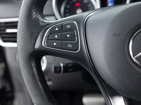 Used 2019 Mercedes-Benz GLE 400 4MATIC image 40