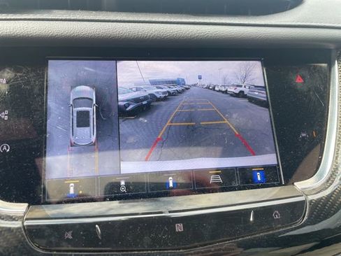 Used 2021 Cadillac XT6 Sport image 16