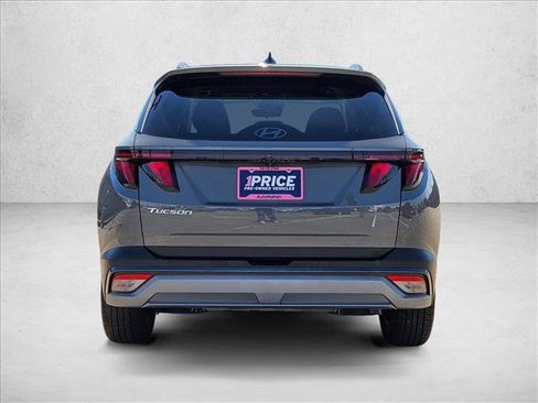 Used 2025 Hyundai Tucson SEL FWD image 7