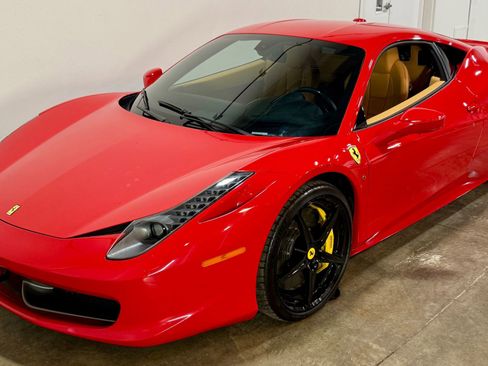 Used 2011 Ferrari 458 Italia Coupe image 8