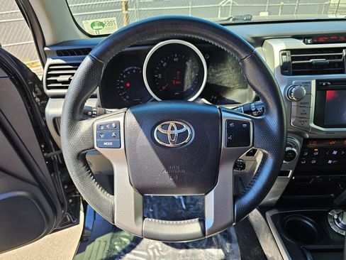 Used 2012 Toyota 4Runner Limited AWD/4WD image 24