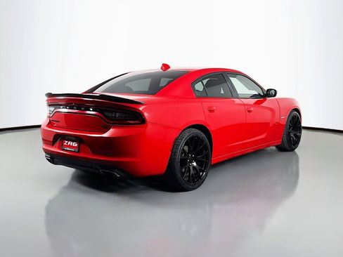 Used 2016 Dodge Charger R/T w/ Blacktop Package image 5