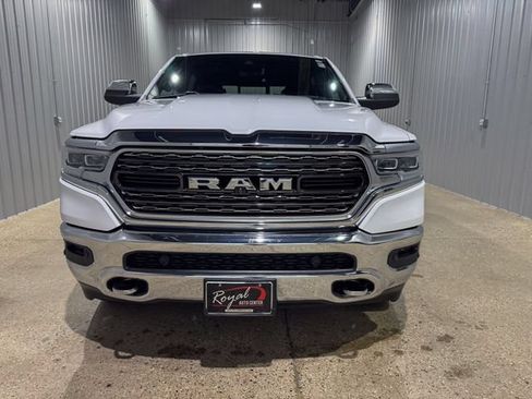 Used 2022 RAM 1500 Limited AWD/4WD image 9