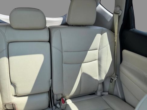 Used 2019 Nissan Murano SL w/ SL Technology Package FWD image 17