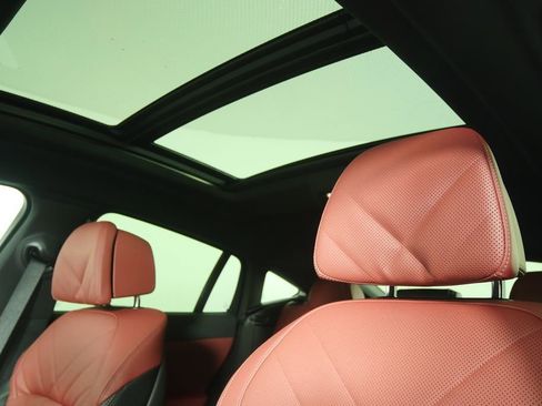 New 2026 BMW X6 xDrive40i w/ Climate Comfort Package image 13