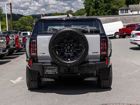 Used 2025 GMC Hummer EV 2X AWD/4WD image 5