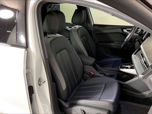 Used 2024 Audi Q4 e-tron Premium Plus w/ Premium Plus AWD/4WD image 6