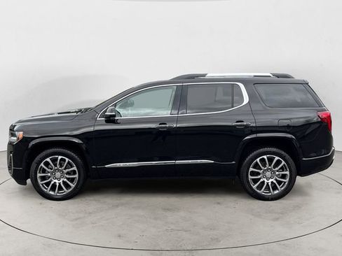 Used 2023 GMC Acadia Denali image 2