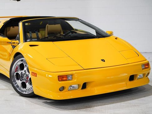 Used 1998 Lamborghini Diablo VT image 23