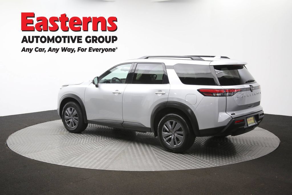 Used 2025 Nissan Pathfinder SV FWD image 67