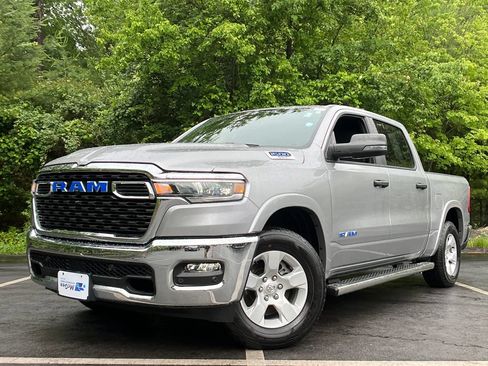 Used 2025 RAM 1500 Big Horn AWD/4WD image 1