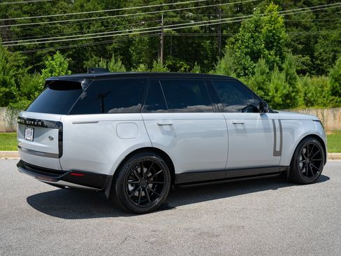 Used 2023 Land Rover Range Rover Long Wheelbase SE AWD/4WD image 19