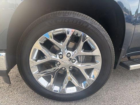 Used 2021 Chevrolet Silverado 1500 LT w/ All Star Edition Plus image 7