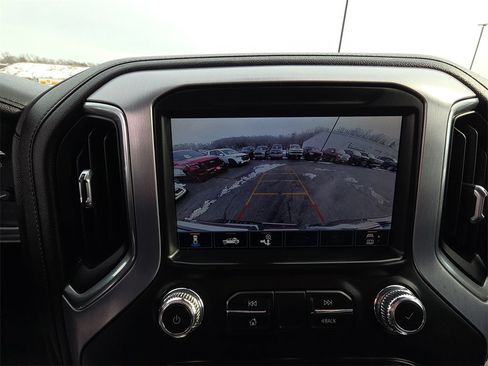 Used 2022 GMC Sierra 2500 SLT w/ SLT Convenience Package image 23