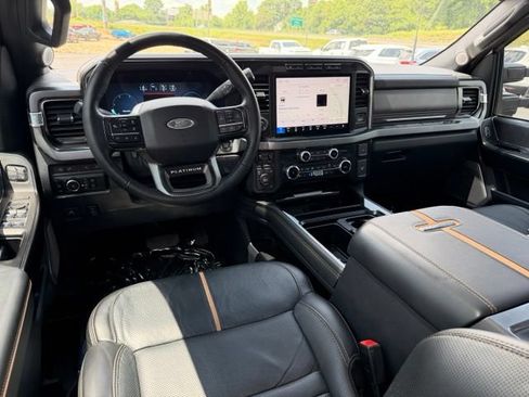 Used 2023 Ford F450 Platinum w/ FX4 Off-Road Package AWD/4WD image 7
