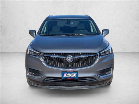 Used 2020 Buick Enclave Essence w/ Sound and Sites Package image 2