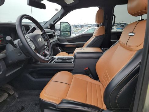 Used 2024 Ford F450 Platinum w/ FX4 Off-Road Package image 12