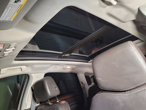 Used 2015 Cadillac SRX Luxury w/ Driver Awareness Package image 36