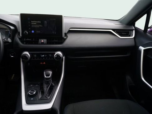 Used 2023 Toyota RAV4 SE image 21