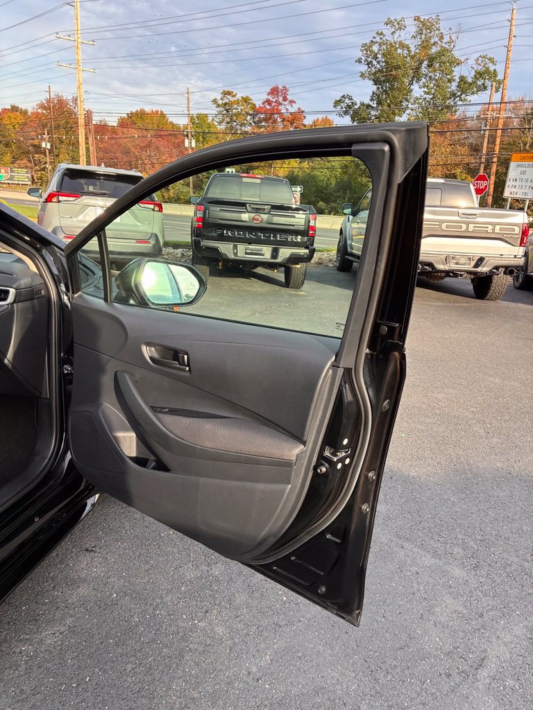 Used 2026 Toyota Corolla LE FWD image 21