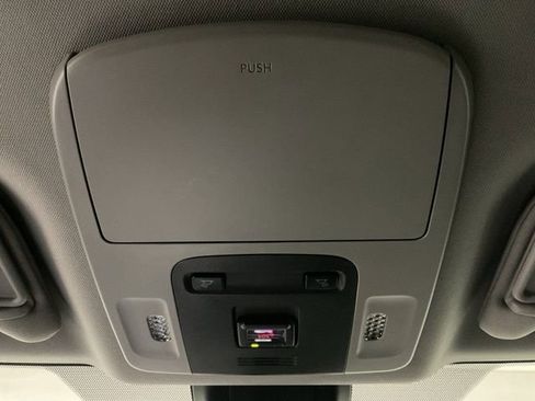 Used 2023 Toyota Camry SE FWD image 18