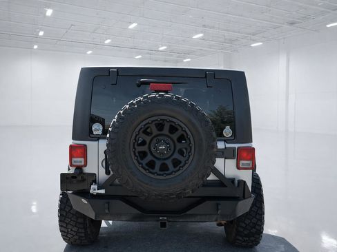 Used 2012 Jeep Wrangler Rubicon w/ PWR Convenience Group image 6