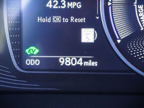 Certified 2025 Lexus ES 300h w/ Premium Package FWD image 9
