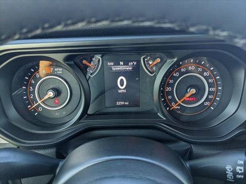 Certified 2025 Jeep Wrangler Sport S image 21