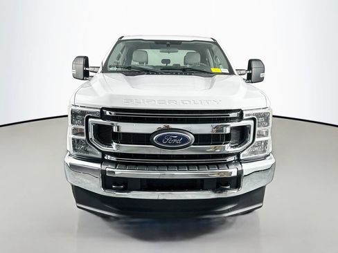 Used 2022 Ford F250 XLT AWD/4WD image 2