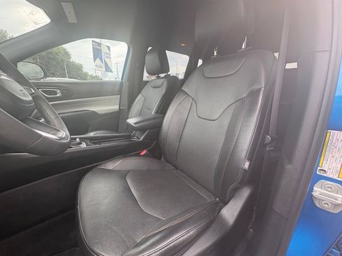 Used 2023 Jeep Compass Limited AWD/4WD image 14