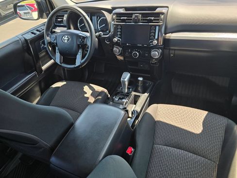 Used 2022 Toyota 4Runner TRD Off-Road AWD/4WD image 16